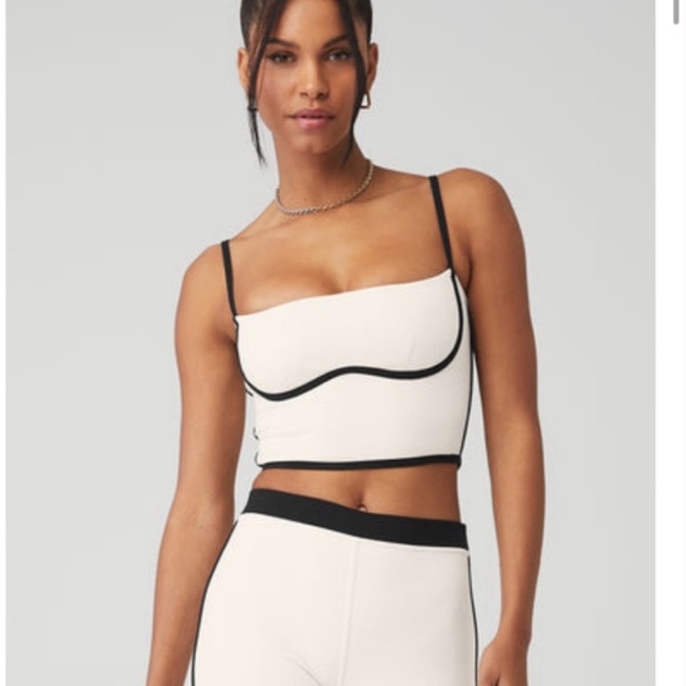 Alo Yoga Airbrush Streamlined Bra / Tank in Ivory and Black Size Small